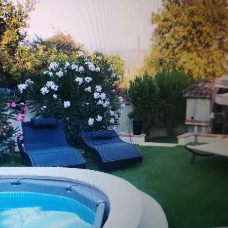 Con Piscina Privata Perfugas